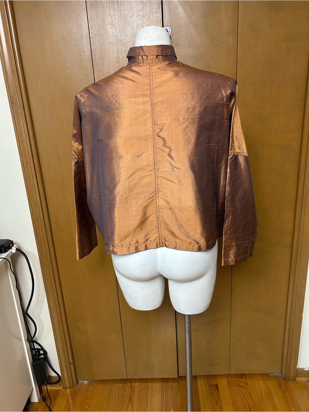 Cropped Copper Button-Down Shirt - Picture 3 of 5